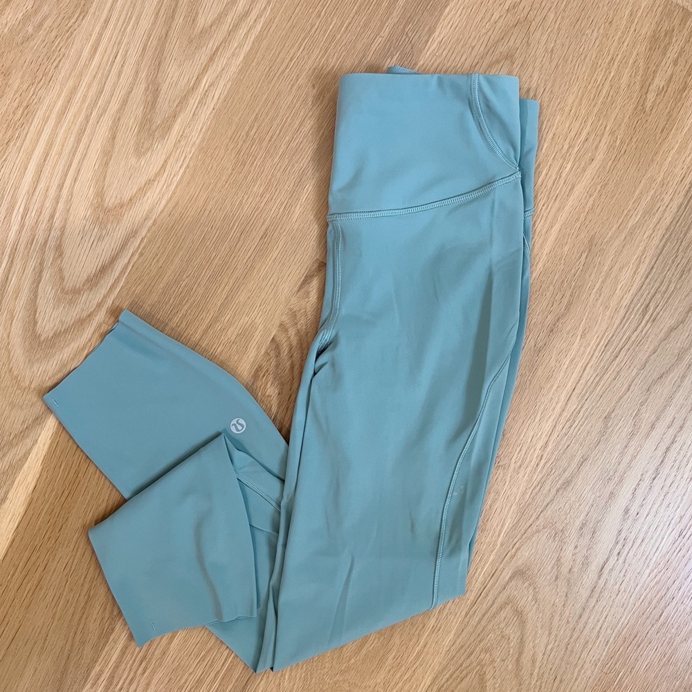 Lululemon Base Pace 23”
